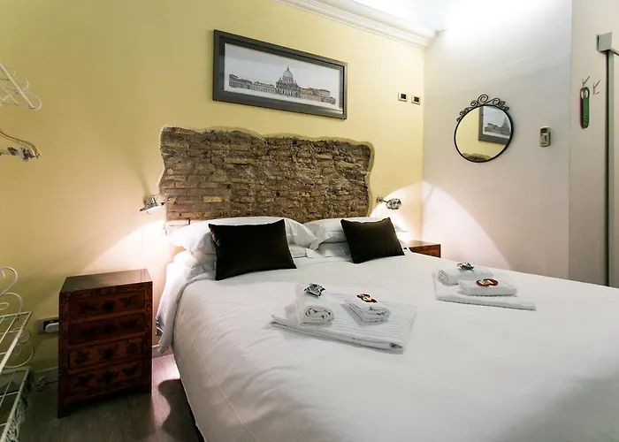 Navona First 4*