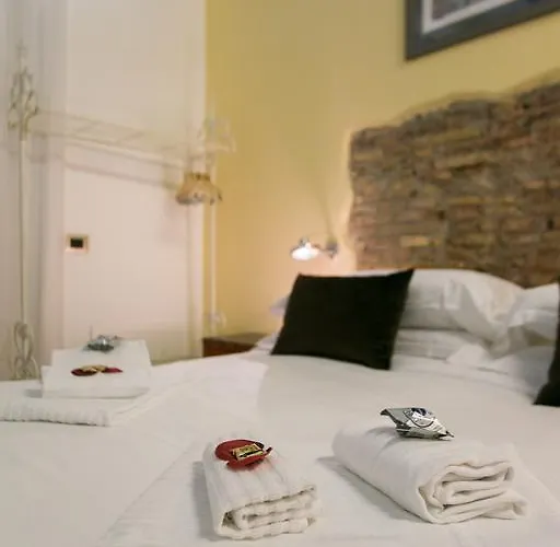 Navona First Konukevi 4*